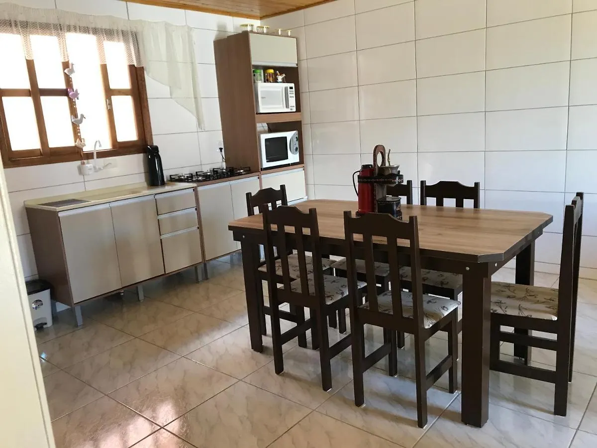 הוילה אורוביסי Casa Temporada Flor Do Campo בית נופש